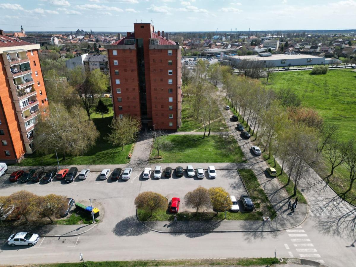 Ema Apartmani Vinkovci Luaran gambar